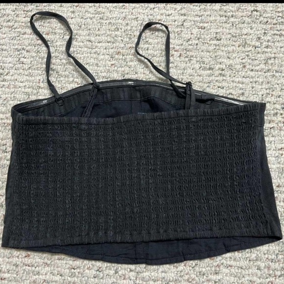 American Eagle top. Small. Removable straps. Cropped - Picture 5 of 5